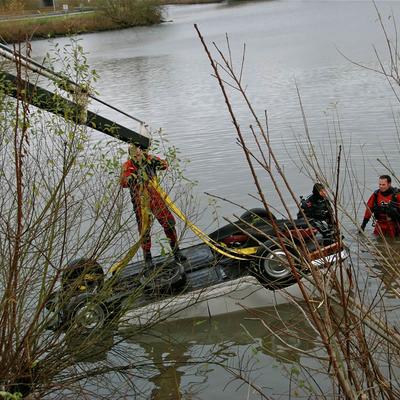 Auto In Schelde 9 December 2012 (1 januari 2012) — foto 8 door Paul Van Der Rasieren, vrijwillig brandweerman Oudenaarde