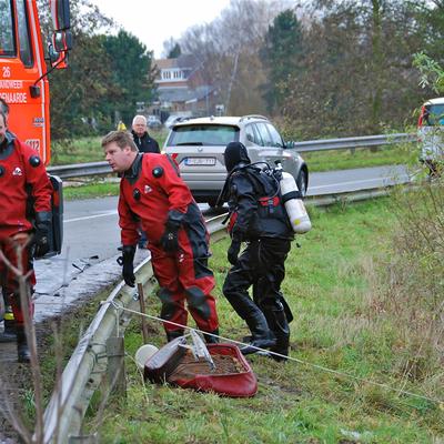 Auto In Schelde 9 December 2012 (1 januari 2012) — foto 27 door Paul Van Der Rasieren, vrijwillig brandweerman Oudenaarde