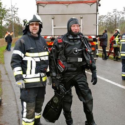 Auto In Schelde 9 December 2012 (1 januari 2012) — foto 29 door Paul Van Der Rasieren, vrijwillig brandweerman Oudenaarde