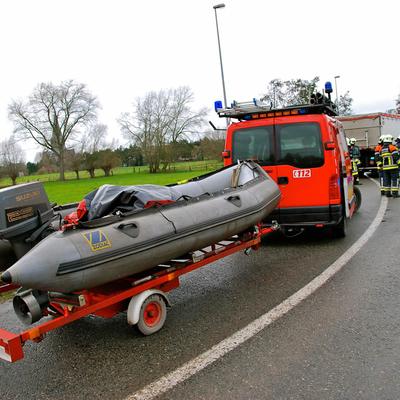Auto In Schelde 9 December 2012 (1 januari 2012) — foto 43 door Paul Van Der Rasieren, vrijwillig brandweerman Oudenaarde