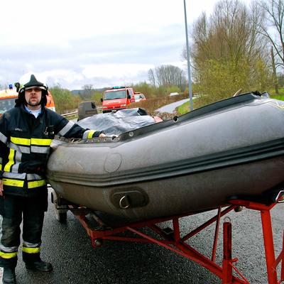 Auto In Schelde 9 December 2012 (1 januari 2012) — foto 46 door Paul Van Der Rasieren, vrijwillig brandweerman Oudenaarde