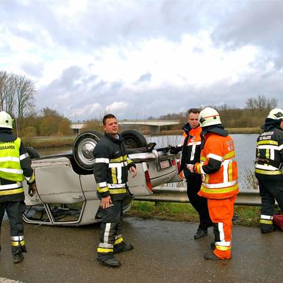 Auto In Schelde 9 December 2012 (1 januari 2012) — foto 48 door Paul Van Der Rasieren, vrijwillig brandweerman Oudenaarde
