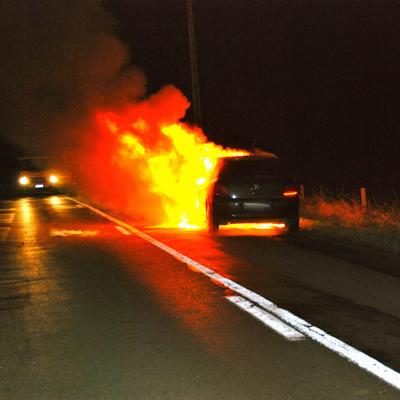 Autobrand Maarkedal 2012 (1 januari 2012) — foto 1 door Paul Van Der Rasieren, vrijwillig brandweerman Oudenaarde