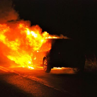 Autobrand Maarkedal 2012 (1 januari 2012) — foto 3 door Paul Van Der Rasieren, vrijwillig brandweerman Oudenaarde