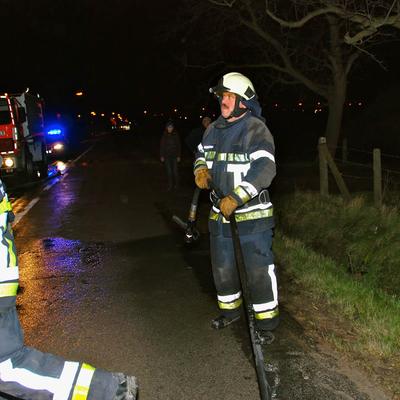 Autobrand Maarkedal 2012 (1 januari 2012) — foto 22 door Paul Van Der Rasieren, vrijwillig brandweerman Oudenaarde