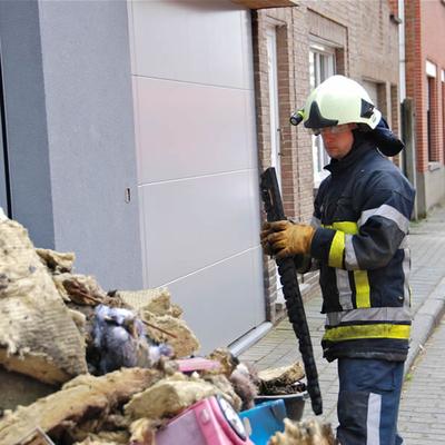 Blikseminslag Zingem 2012 (1 januari 2012) — foto 3 door Paul Van Der Rasieren, vrijwillig brandweerman Oudenaarde