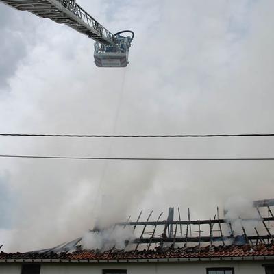 Huisbrand 2014 (1 januari 2014) — foto 35 door Paul Van Der Rasieren, vrijwillig brandweerman Oudenaarde