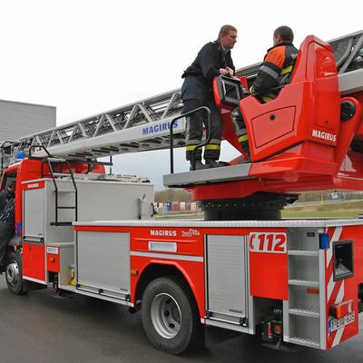 Nieuwe Ladderwagen 2013 (1 januari 2013) — foto 6 door Paul Van Der Rasieren, vrijwillig brandweerman Oudenaarde