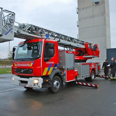 Nieuwe Ladderwagen 2013 (1 januari 2013) — foto 7 door Paul Van Der Rasieren, vrijwillig brandweerman Oudenaarde