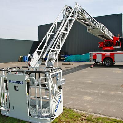 Nieuwe Ladderwagen 2013 (1 januari 2013) — foto 11 door Paul Van Der Rasieren, vrijwillig brandweerman Oudenaarde
