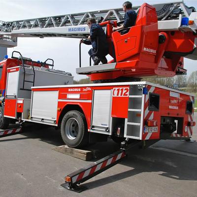 Nieuwe Ladderwagen 2013 (1 januari 2013) — foto 12 door Paul Van Der Rasieren, vrijwillig brandweerman Oudenaarde