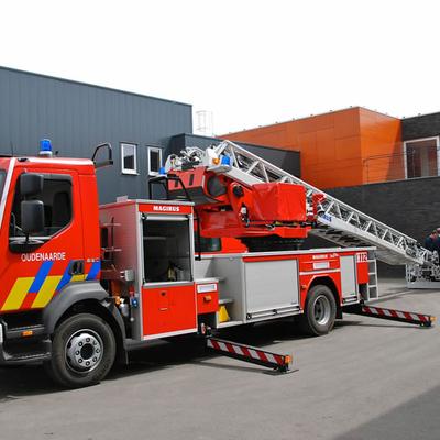 Nieuwe Ladderwagen 2013 (1 januari 2013) — foto 29 door Paul Van Der Rasieren, vrijwillig brandweerman Oudenaarde