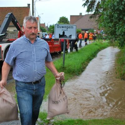 Wateroverlast 5 Juli 2012 (1 januari 2012) — foto 28 door Paul Van Der Rasieren, vrijwillig brandweerman Oudenaarde