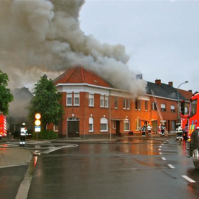 Woningbrand 4 Juni 2012 (1 januari 2012) — foto 1 door Paul Van Der Rasieren, vrijwillig brandweerman Oudenaarde