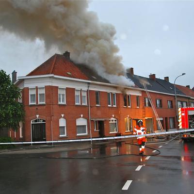 Woningbrand 4 Juni 2012 (1 januari 2012) — foto 6 door Paul Van Der Rasieren, vrijwillig brandweerman Oudenaarde